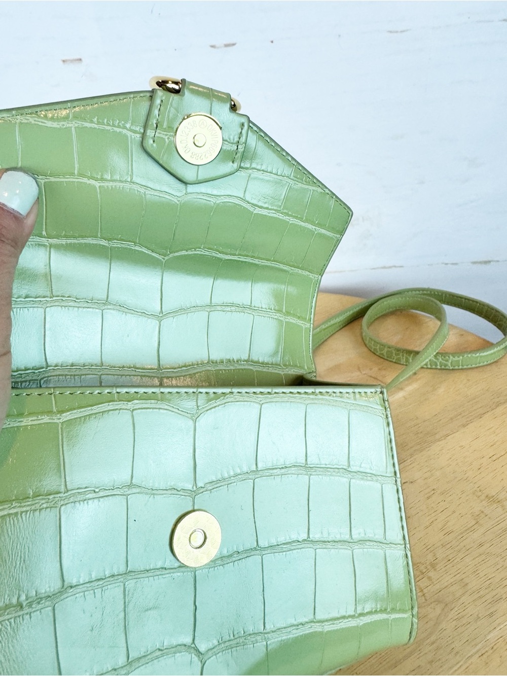 JW Pei | Green Croc Top Handle Crossbody Mini Bag - Picture 11 of 12